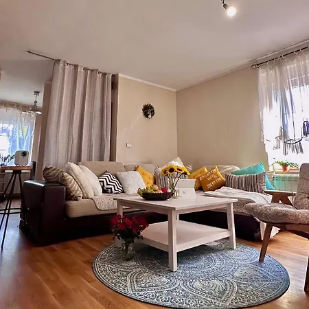 Homestay Zemun Garden Belgrade