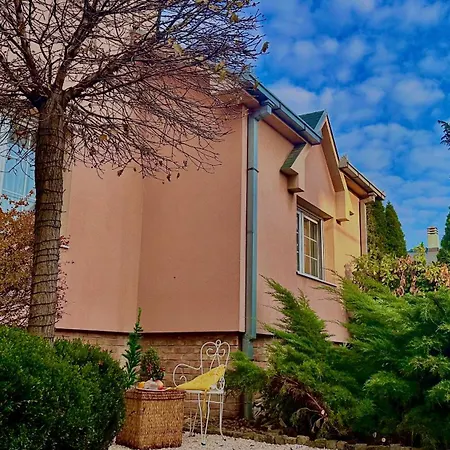 Zemun Garden Homestay Belgrade